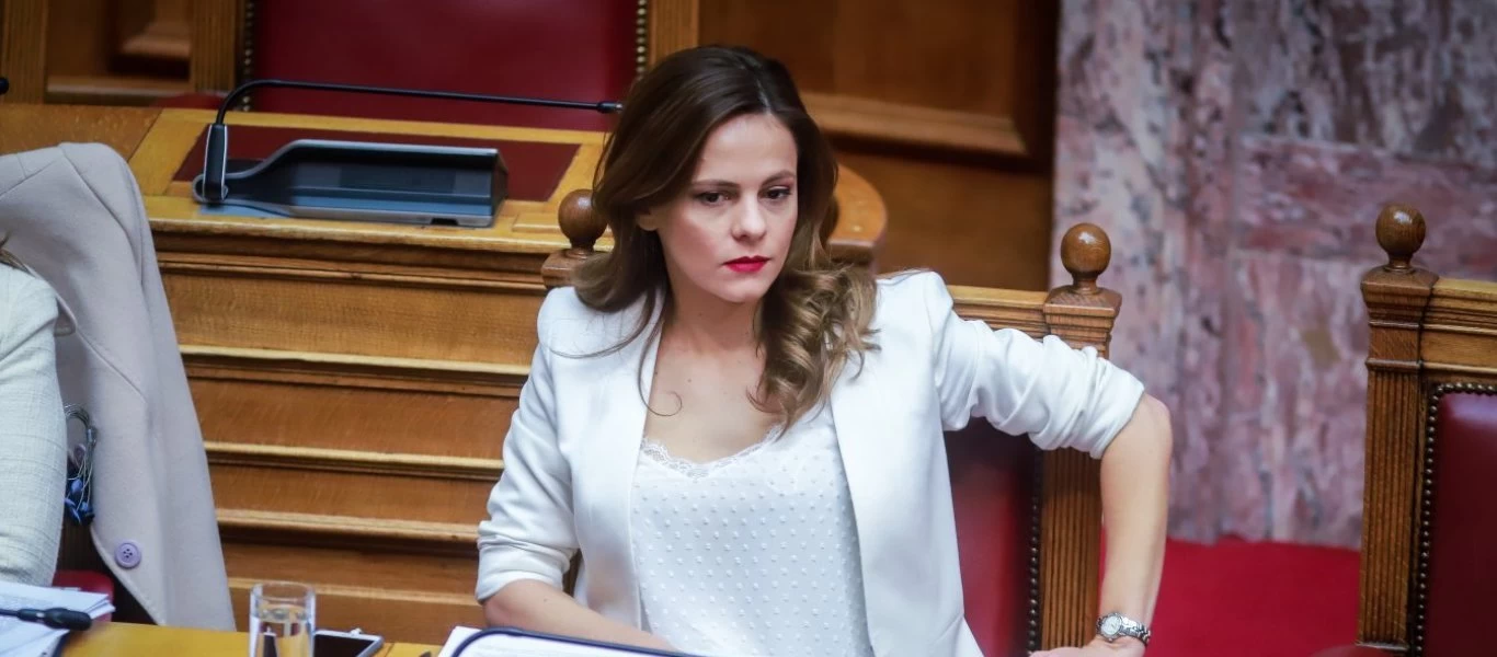 Ε.Αχτσιόγλου: «Η ΝΔ καθηλώνει τον κατώτατο μισθό μειώνοντας ουσιαστικά το πραγματικό εισόδημα των εργαζομένων»